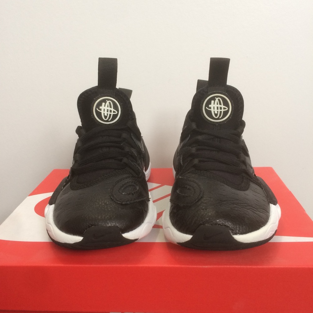 SOLD Nike Huarache Size 11c